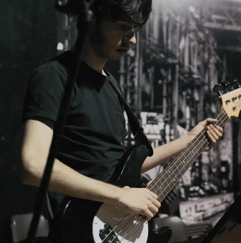 Ailex (Alessio Coffetti): «La mia musica? Pop elettronico sperimentale. E il pezzo più bello non è ancora uscito»